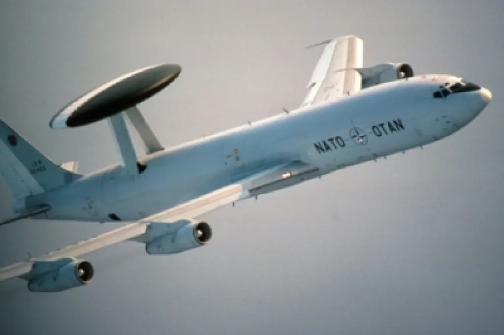 Туреччина підсилює оборону НАТО: AWACS патрулює небо Литви