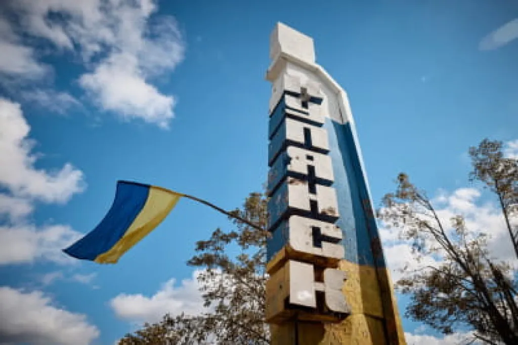 “Єдиний спосіб виїхати – пішки”: що відбувається у повністю закритому Куп’янську