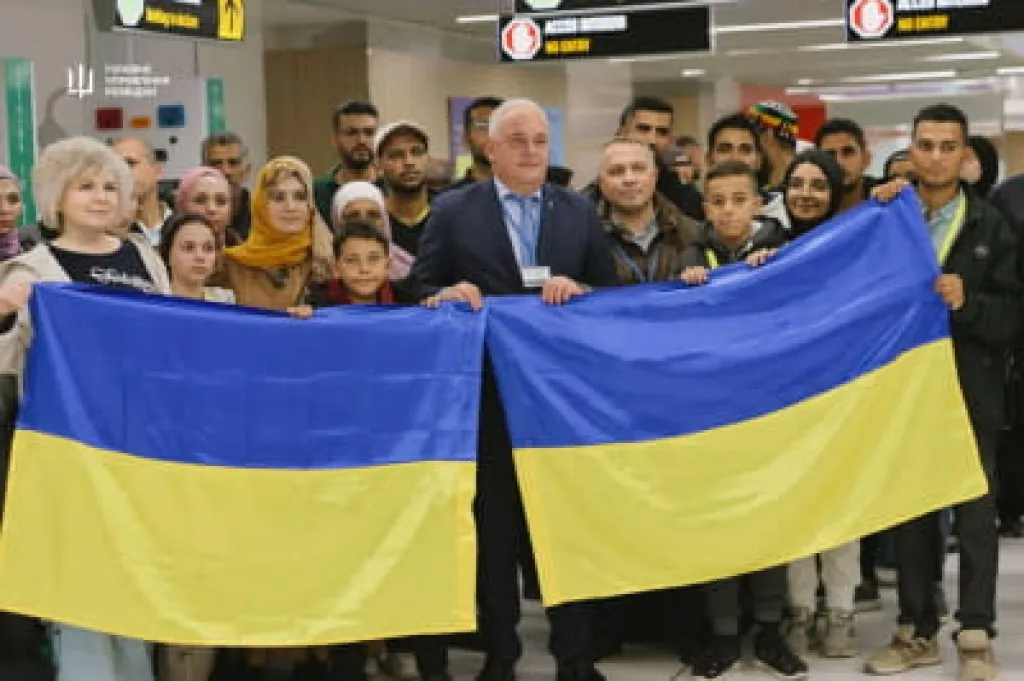 ГУР та МЗС евакуювали 57 людей з Гази – подробиці рятувальної місії