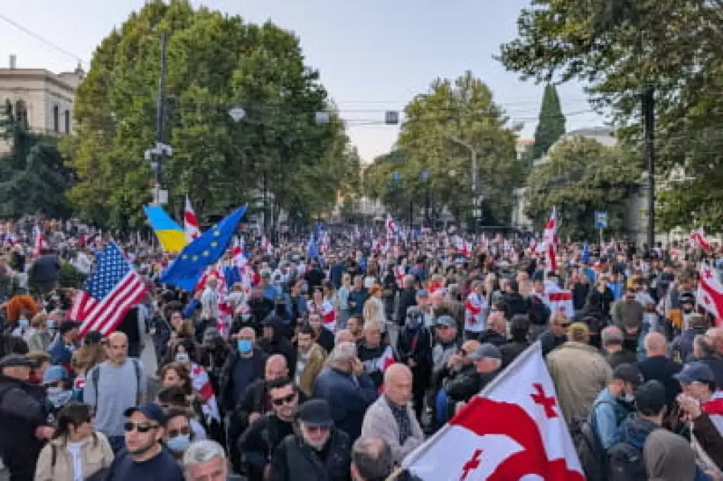 Вибори під крики “Революція”: Тбілісі охопили протести проти влади