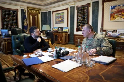 Російські війська отримали наказ штурмувати наші позиції за будь-яку ціну – Зеленський