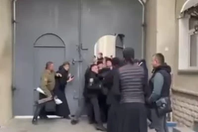 Нацполіція встановила осіб, які перешкоджали правоохоронцям у Почаївській лаврі
