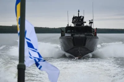 Входять до числа найкращих у світі: ВМС України отримали катери Combat Boat 90 від Швеції та Норвегії