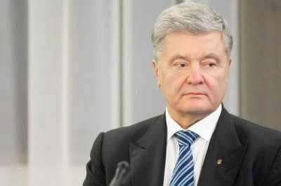 Порошенко закликав до відставки уряду та створення відповідальної коаліції через корупційний скандал