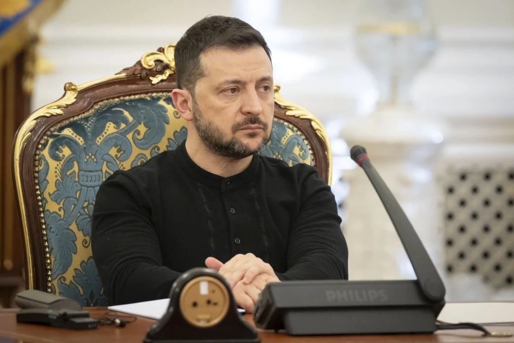 Зеленський про компроміси щодо територій: “На це відповідатиме народ України”