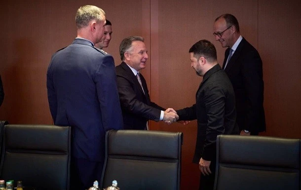 У Берліні стартував саміт Україна-США: Зеленський назвав головну умову для обговорення територій