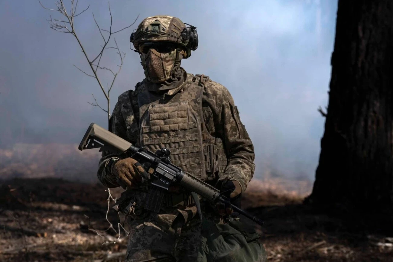 Фронт під тиском: за добу понад півтори сотні боїв і масовані удари ворога