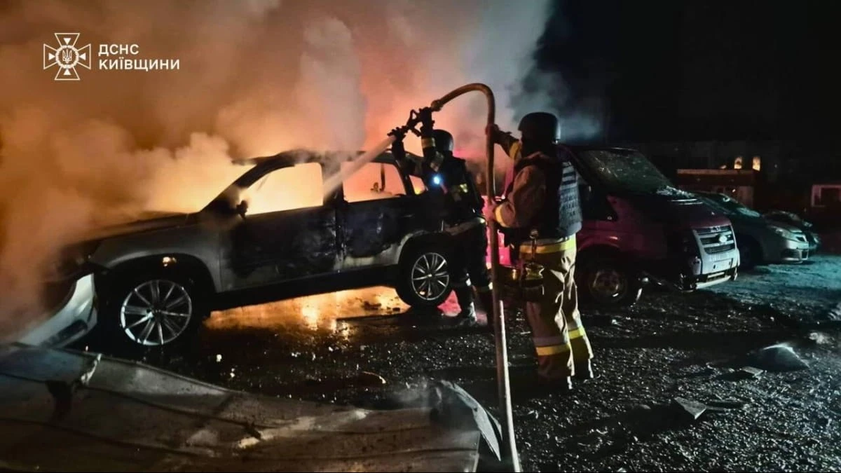 Нічна атака дронами і ракетами по Київщині: поранений водій, зруйновані будівлі