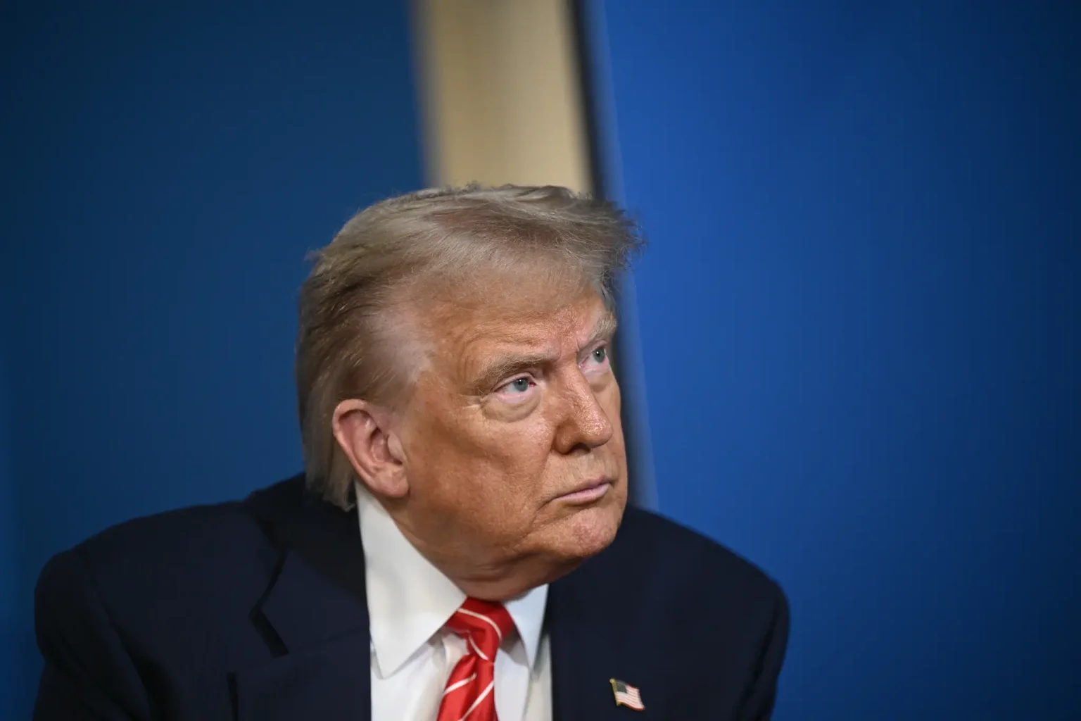 Трамп наказав завдати ударів по Венесуелі: столиця на боці тривоги