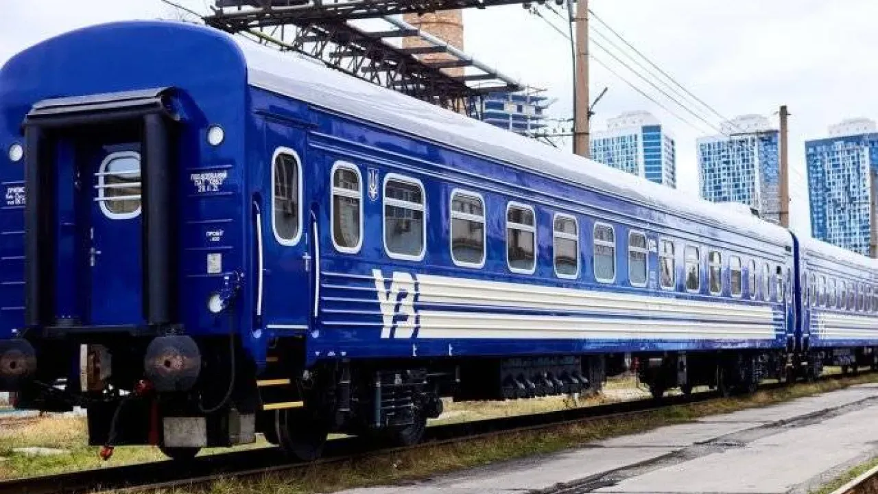 Залізничний колапс на Півдні: бойові дії та знеструмлення змінили графік потягів