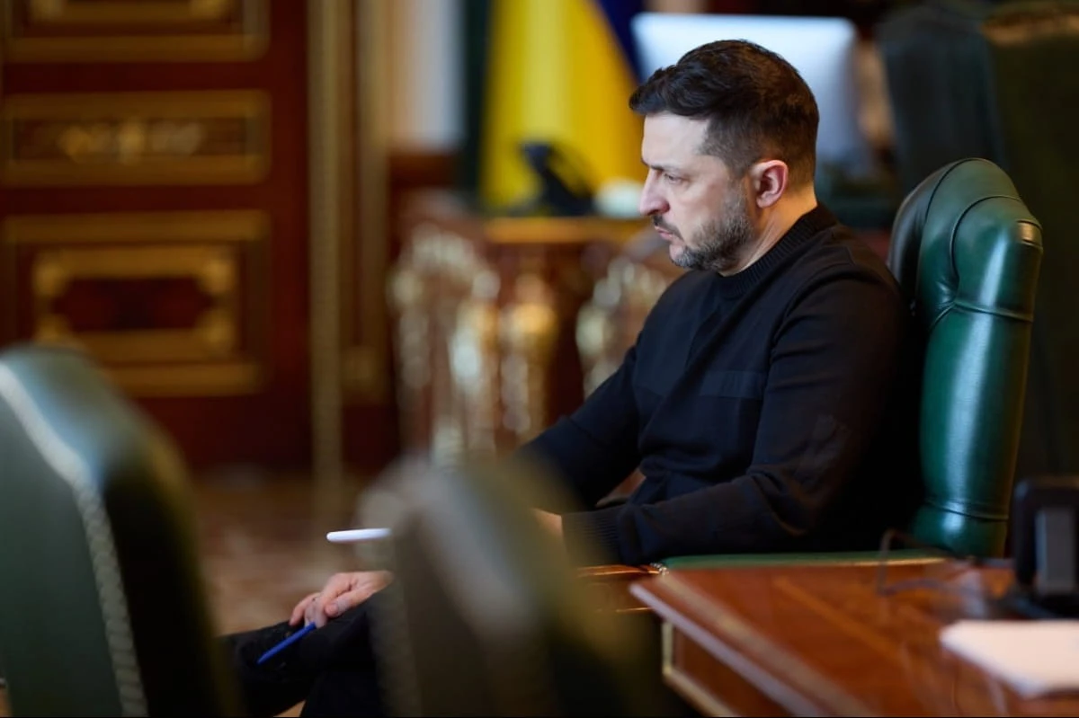 Свіжі ракети та зміна тактики: Зеленський провів екстрену нараду щодо енергетичного терору