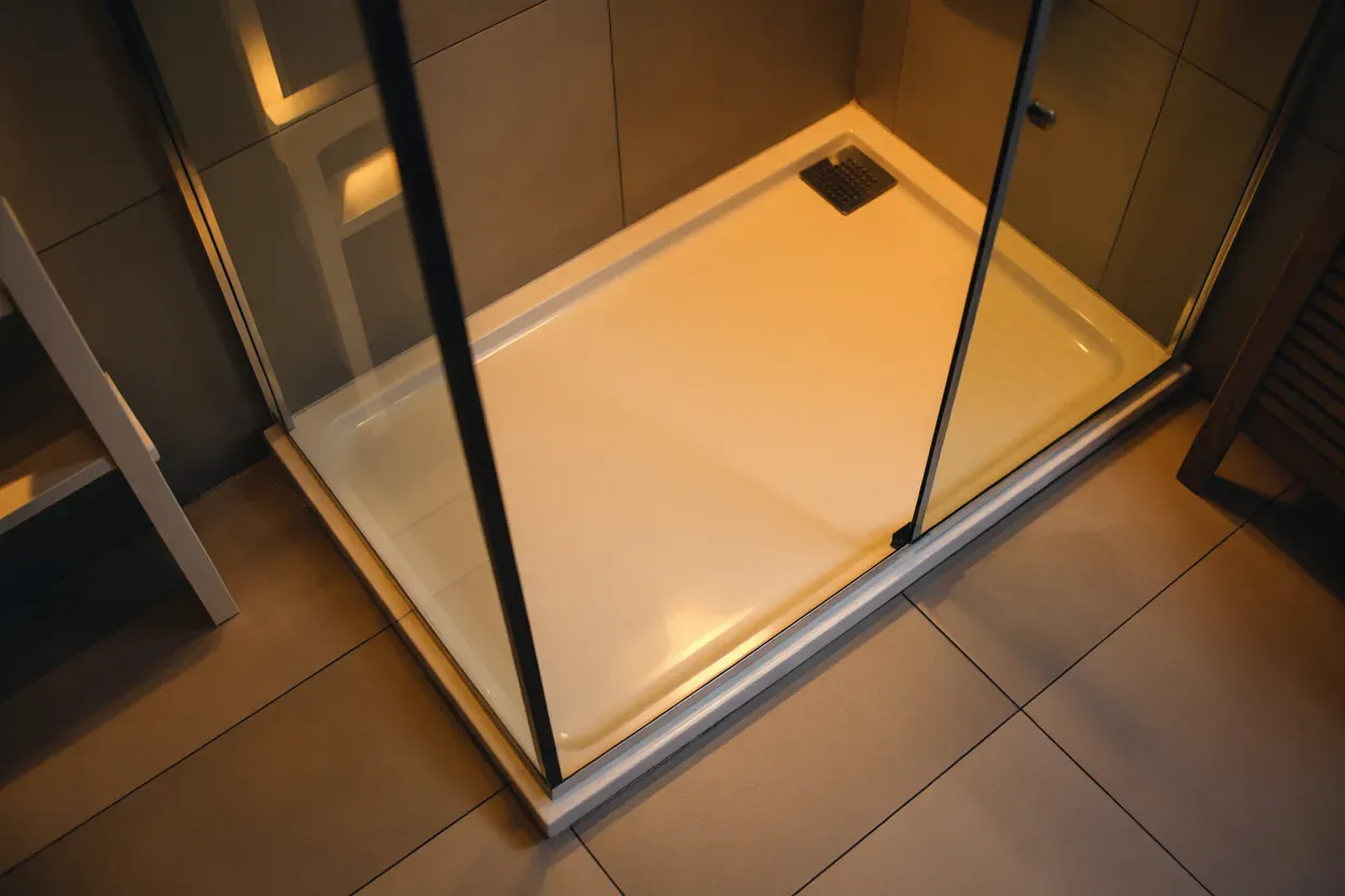 Як встановити душову кабіну з низьким піддоном: покрокове керівництво з монтажу