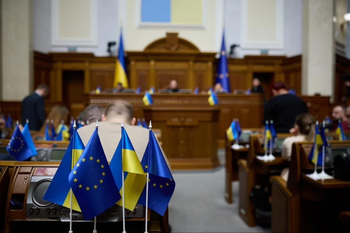 Норовірус під куполом: результати розслідування масового нездужання у Верховній Раді
