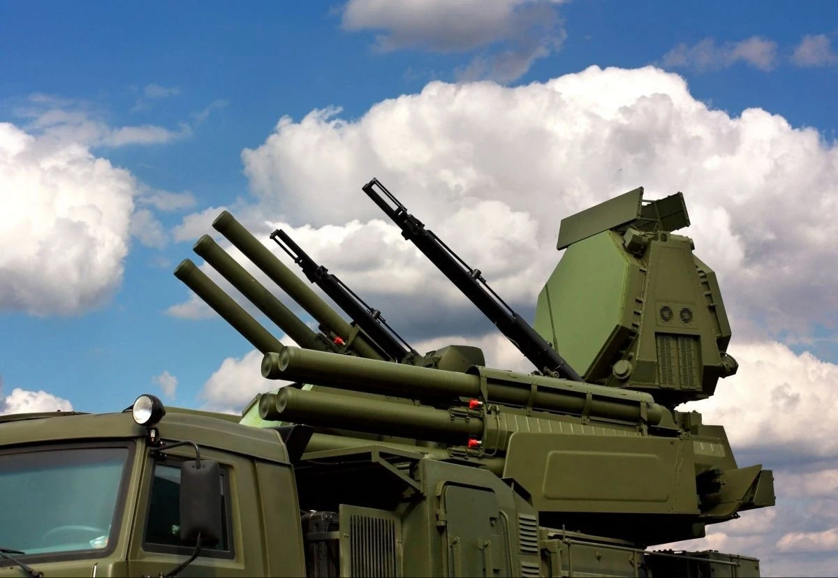 «Птахи СБС» приземлили російський «Панцирь» на руїнах Азовсталі