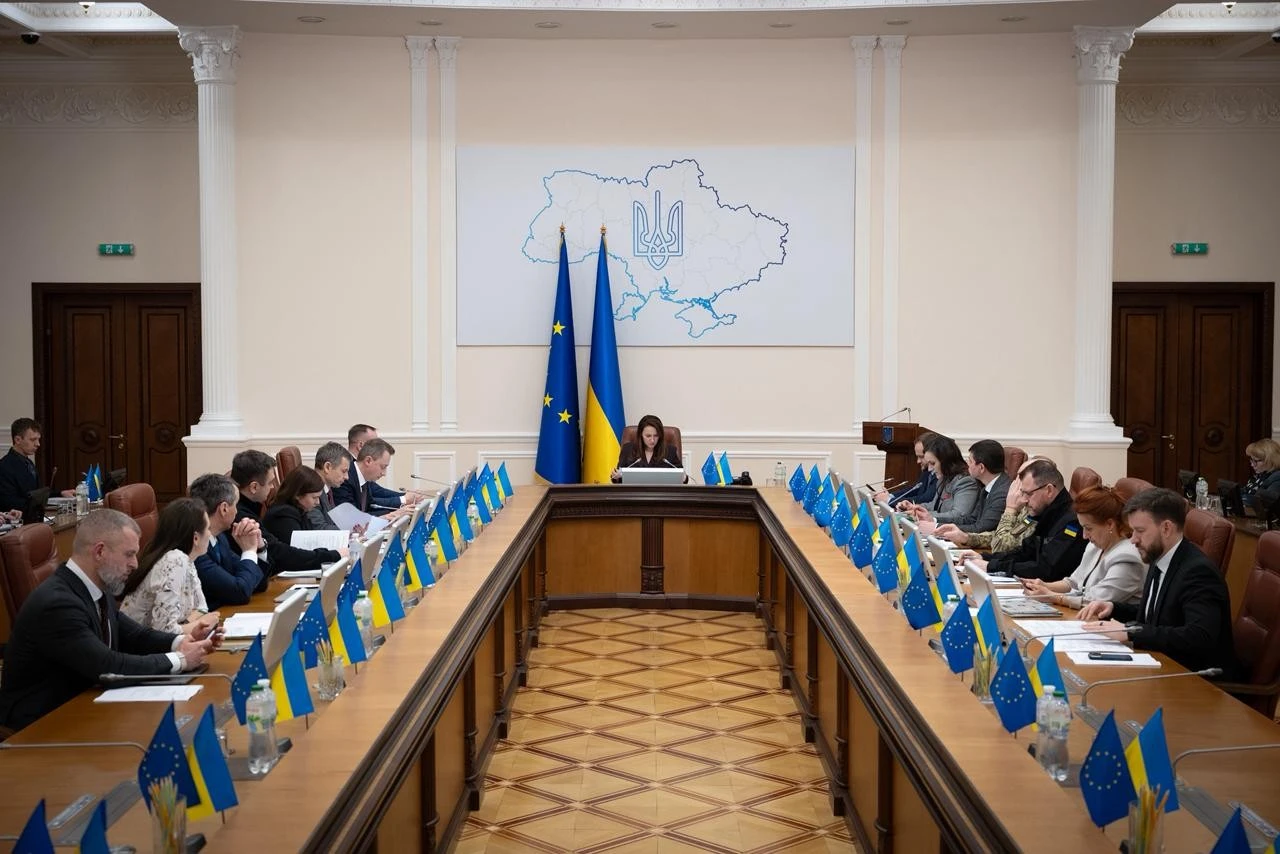 Нова хвиля грантів для митців: Кабмін дає старт президентській культурній ініціативі