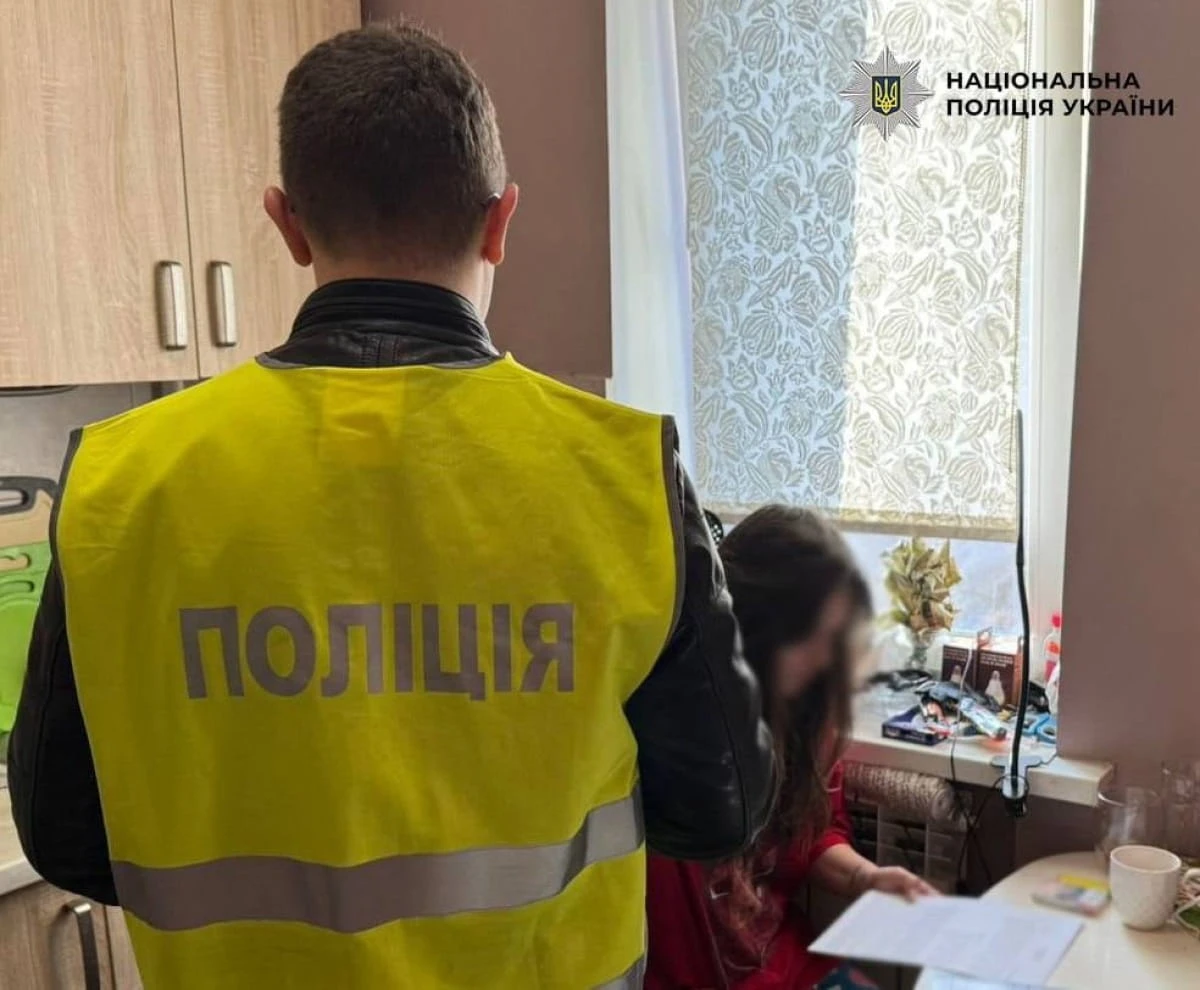 Фіктивна бронь та волонтерство: у Києві 27-річна жінка ошукувала чоловіків