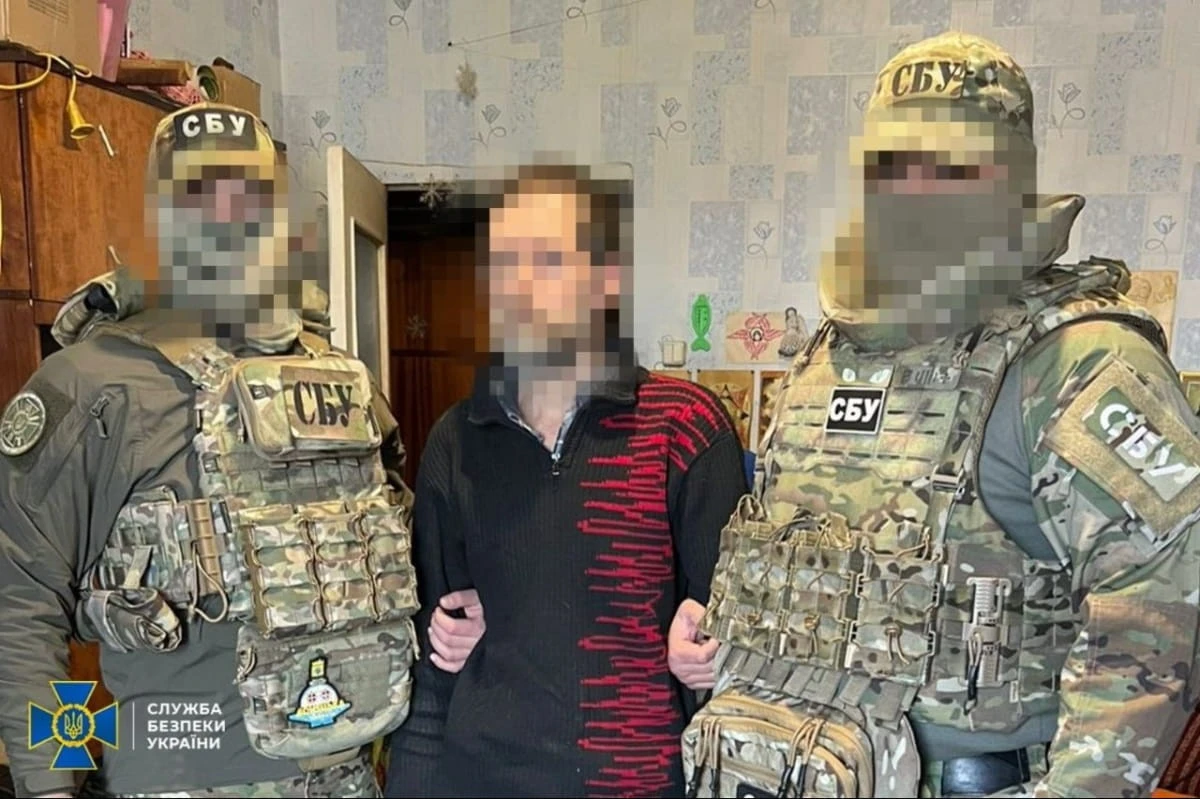 Маскування не допомогло: у Запоріжжі затримали зрадника в образі дідуся