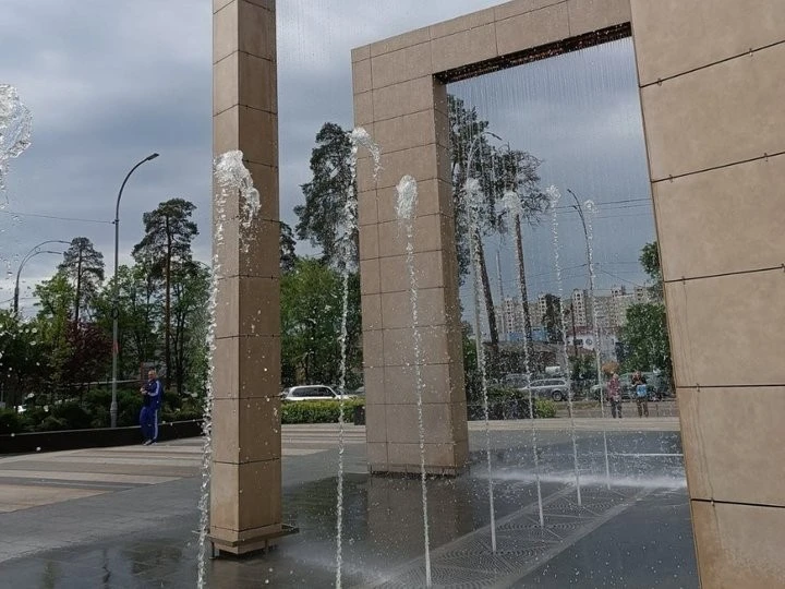 Київ відновив роботу фонтанів: повний перелік локацій