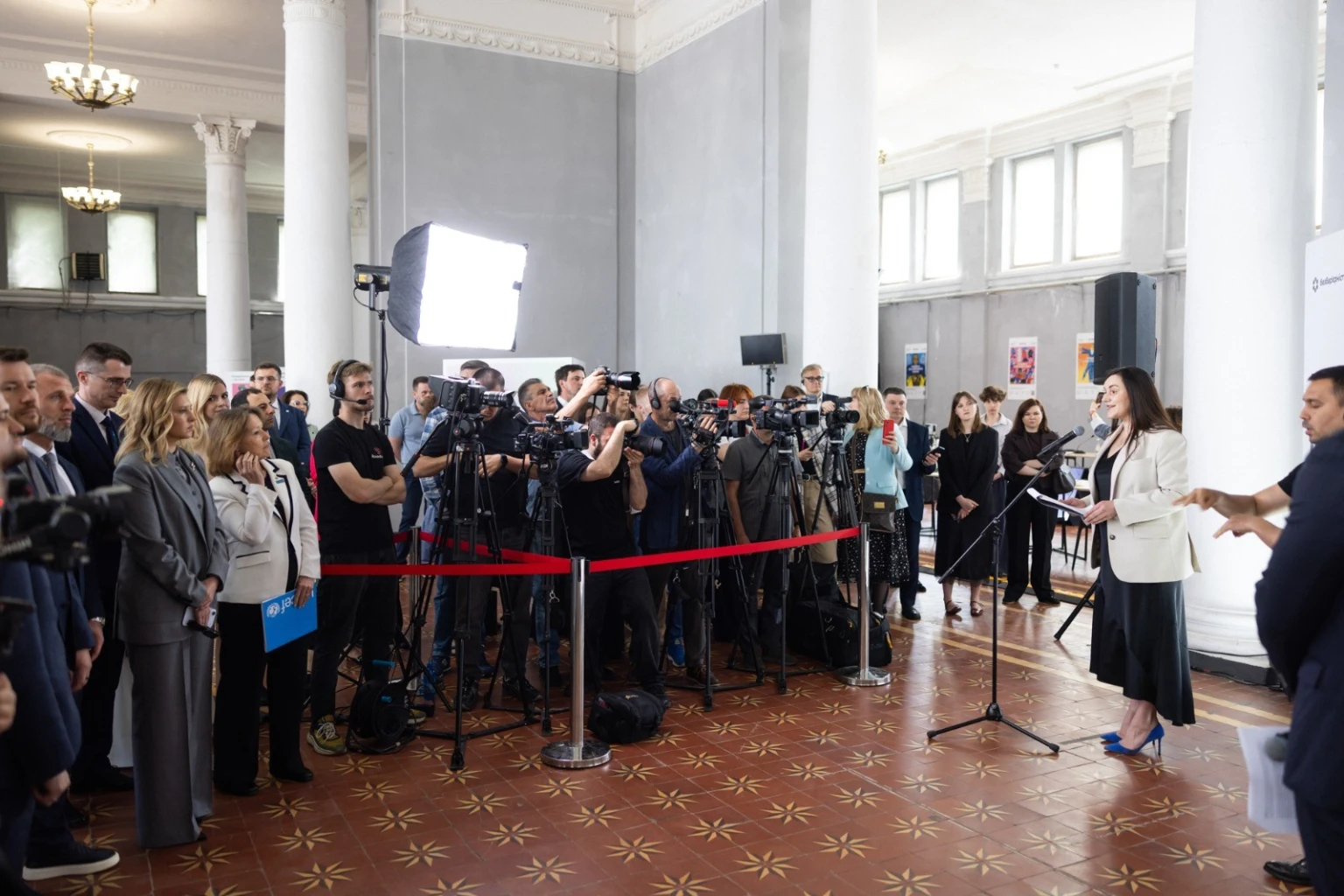 Мистецтво як інструмент інклюзії: на ВДНГ відкрили артпроєкт про коректну комунікацію