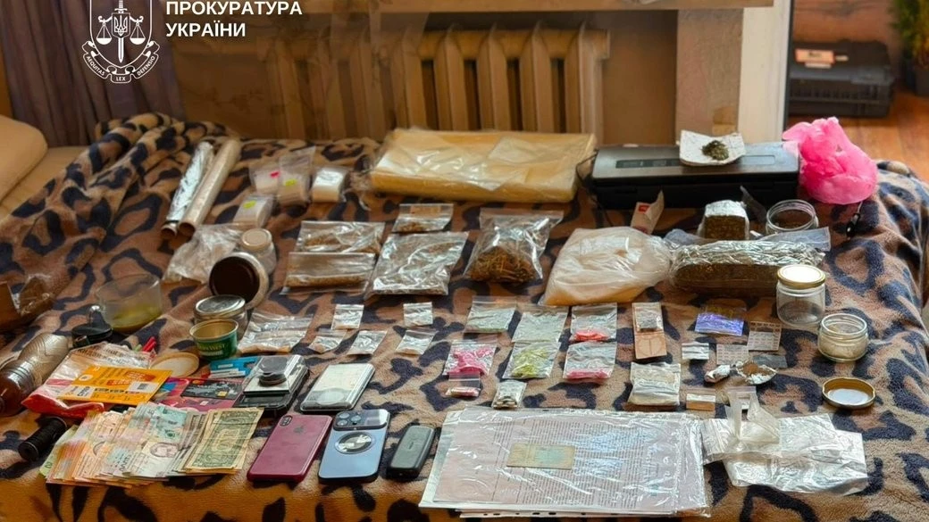 Столичні вечірки закінчилися для киянина масштабними звинуваченнями у збуті наркотиків