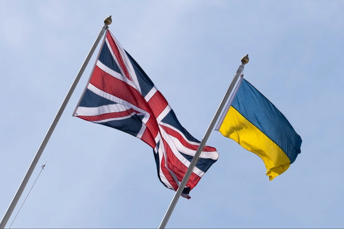 Лондон посилює тиск на Москву та забезпечує енергетичну підтримку Києва